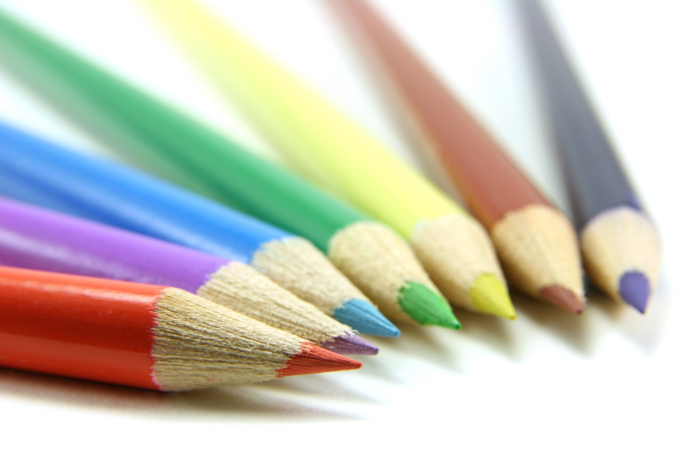 web-site-can-we-help-crayons-image-030307